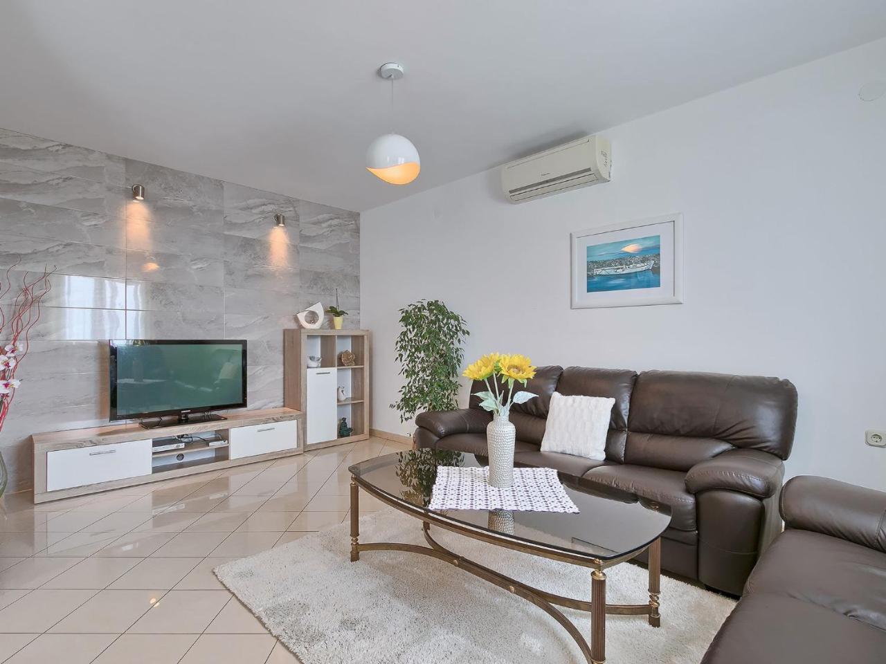 Apartment Noa Pula Buitenkant foto